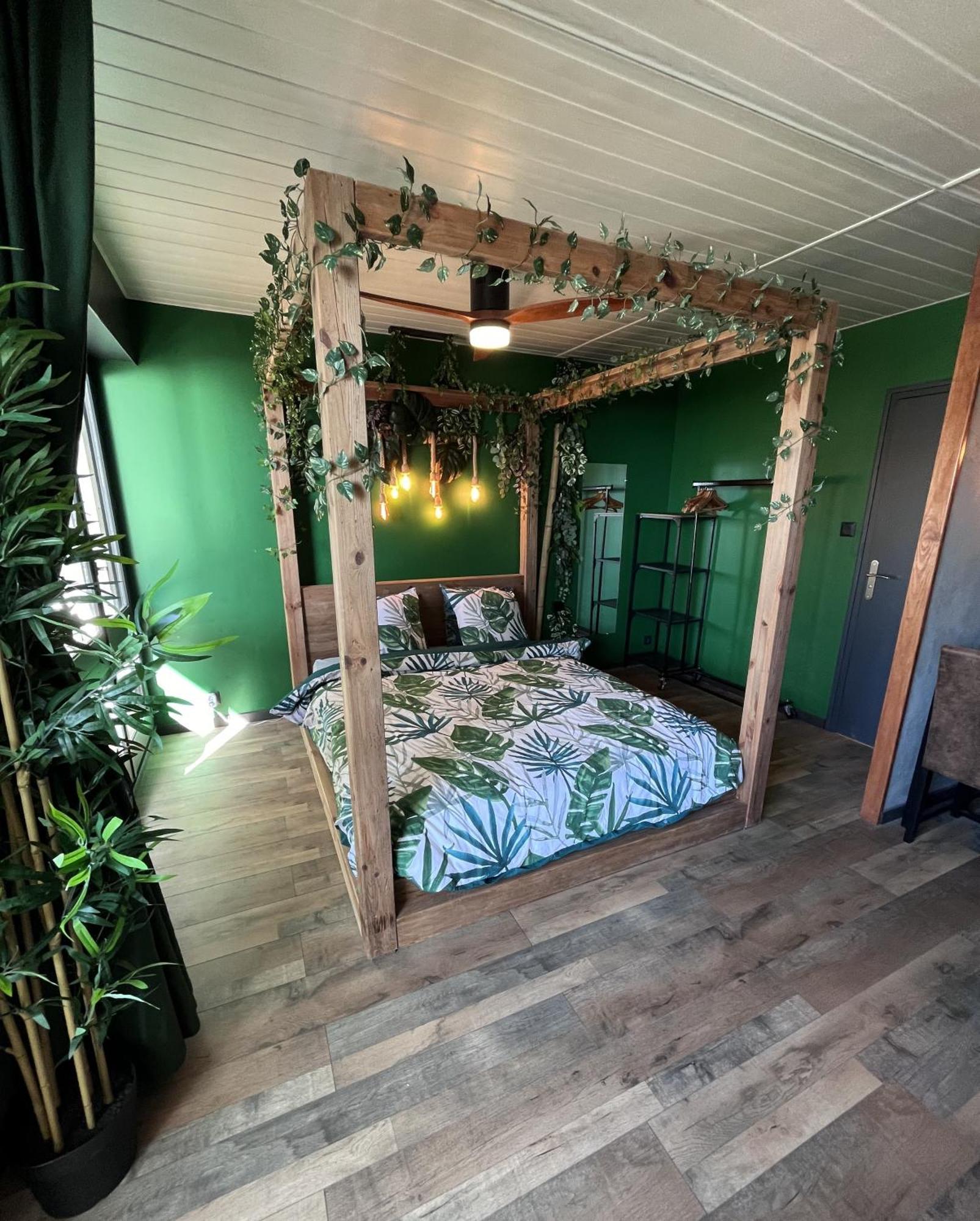 Oasis Tropical & Sauna 생 힐레르 드 리에 외부 사진