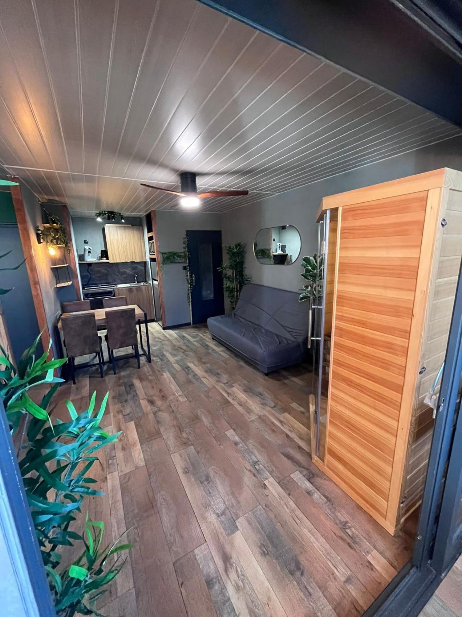 Oasis Tropical & Sauna 생 힐레르 드 리에 외부 사진