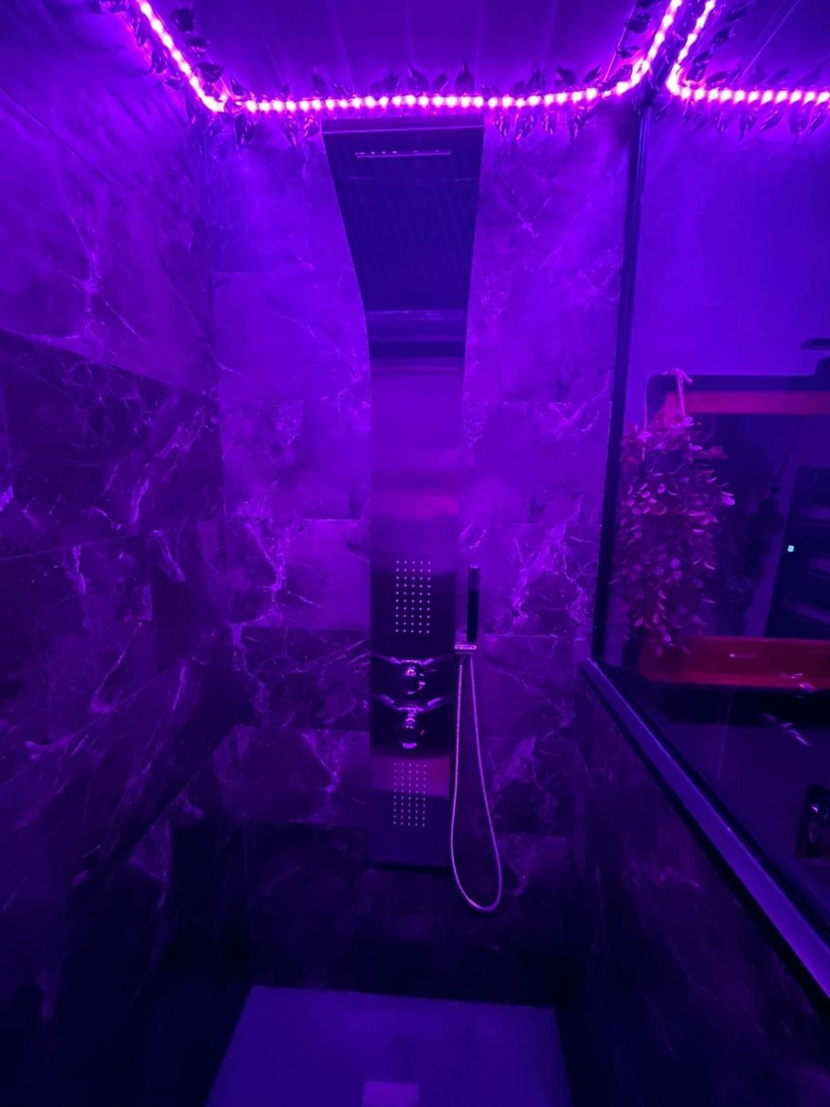 Oasis Tropical & Sauna 생 힐레르 드 리에 외부 사진